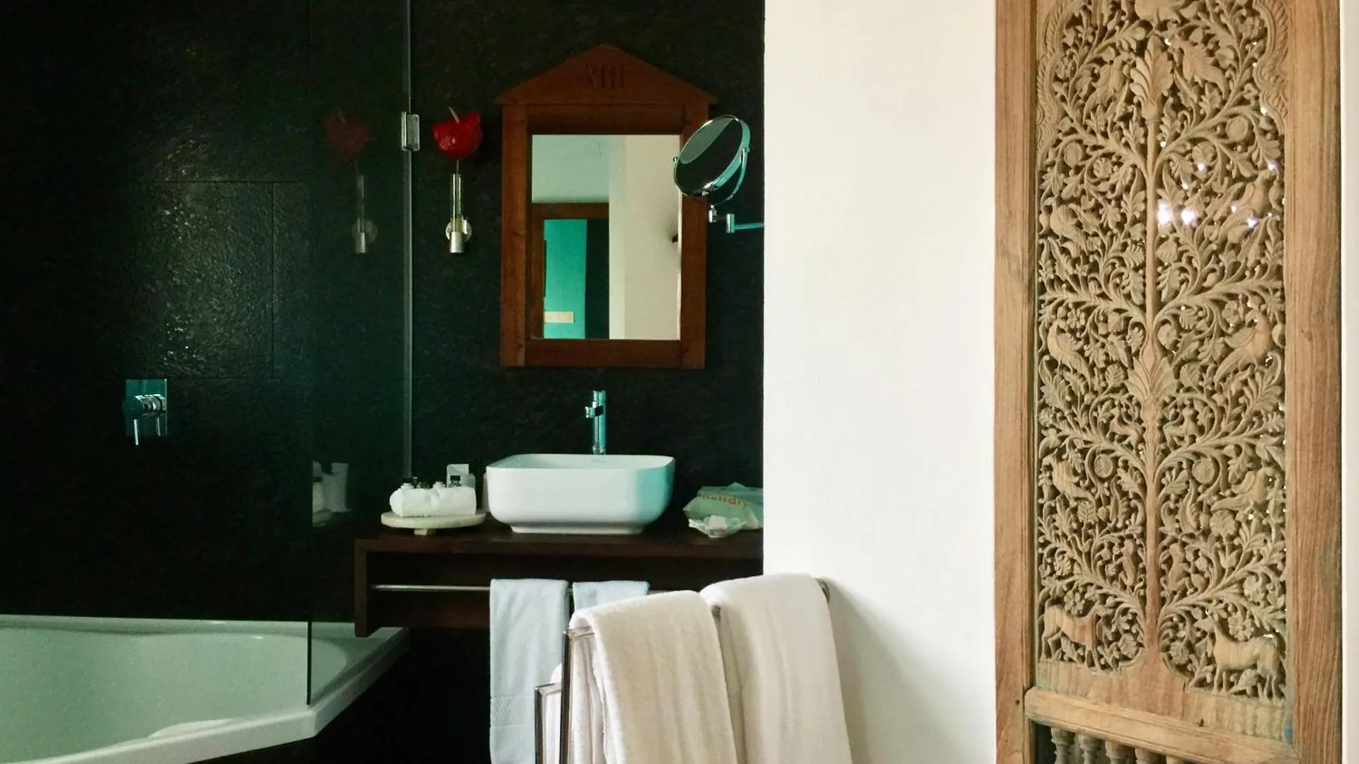 ****  Malabar House Hotel Kochi India